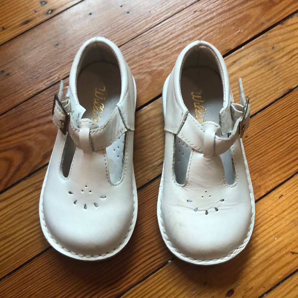 Willits white leather dress shoe